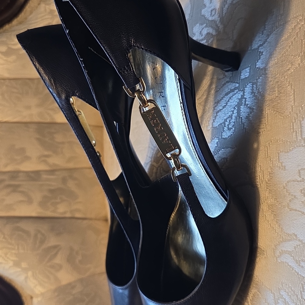 Ralph Lauren Elegant Navy Blue Leather Pumps SZ 8 - Worn Once - Picture 5 of 15